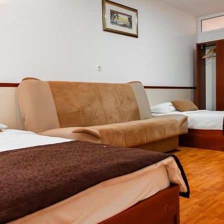 סראייבו Hotel Saraj מראה חיצוני תמונה