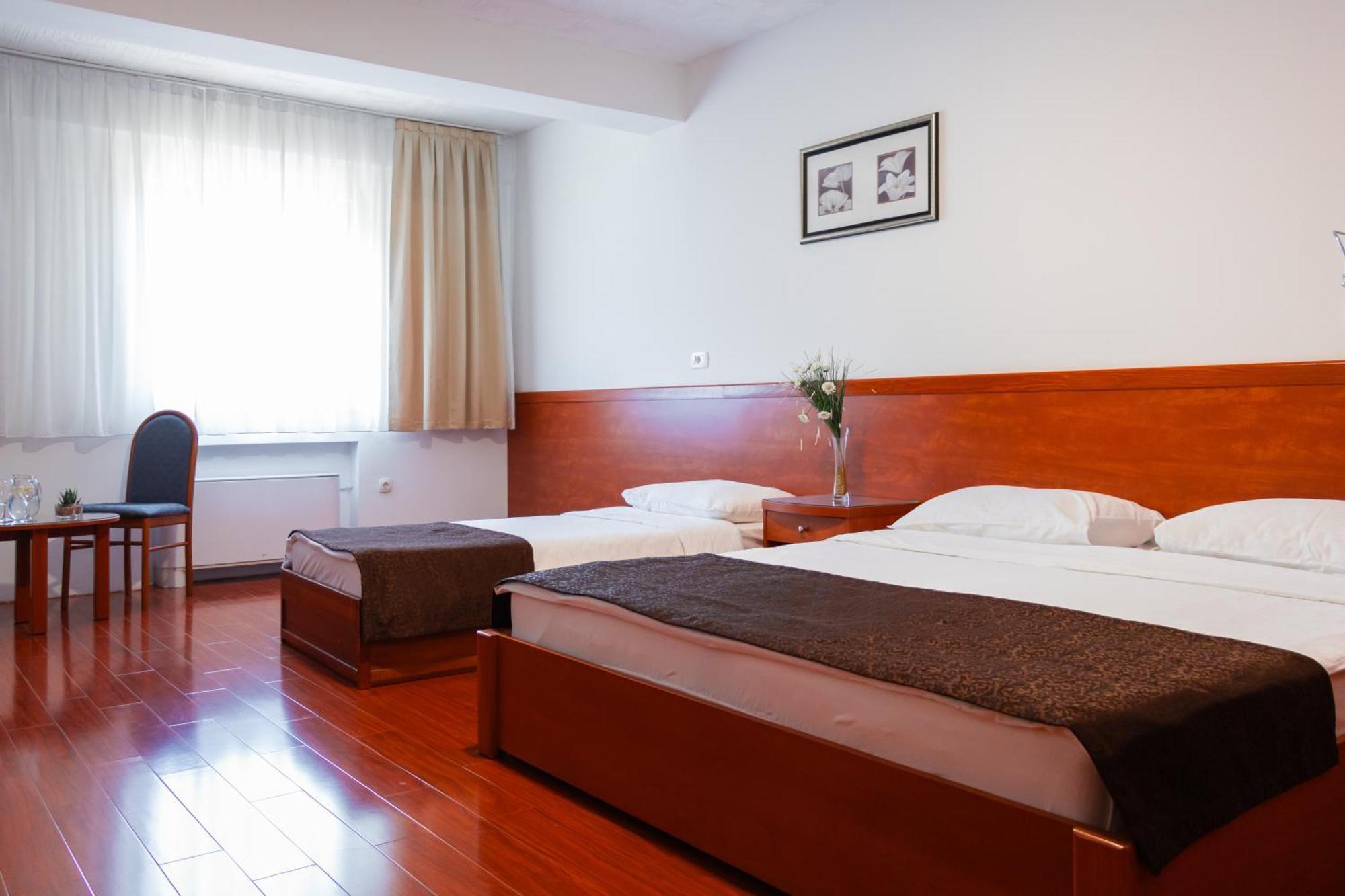 סראייבו Hotel Saraj מראה חיצוני תמונה