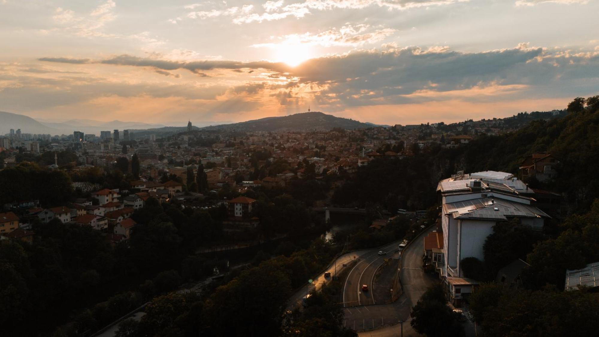 סראייבו Hotel Saraj מראה חיצוני תמונה