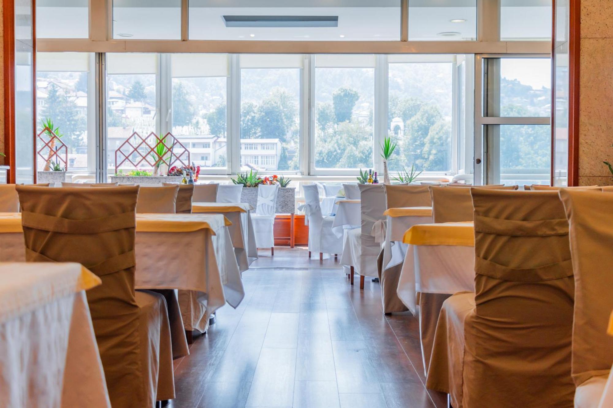 סראייבו Hotel Saraj מראה חיצוני תמונה
