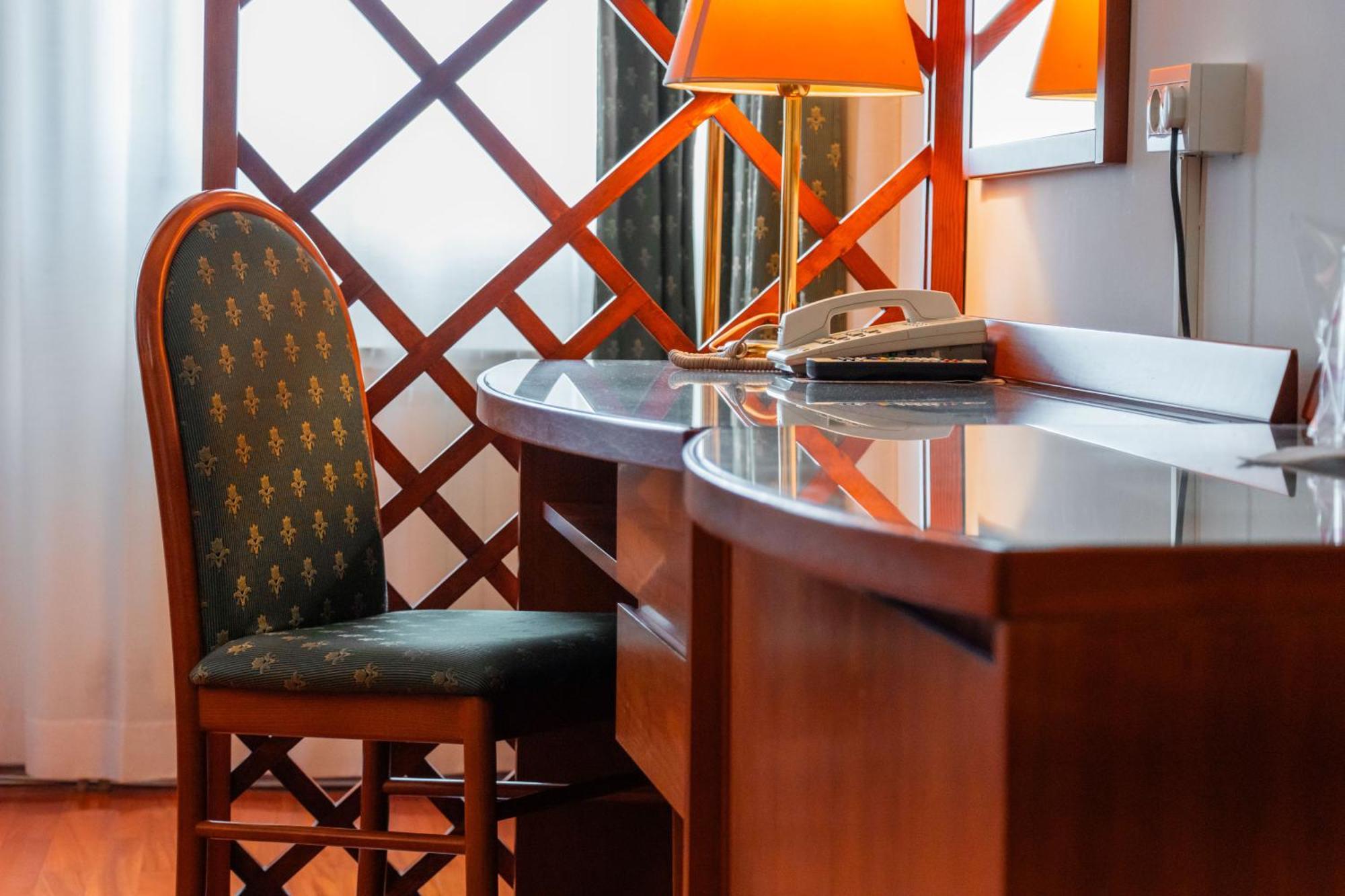סראייבו Hotel Saraj מראה חיצוני תמונה