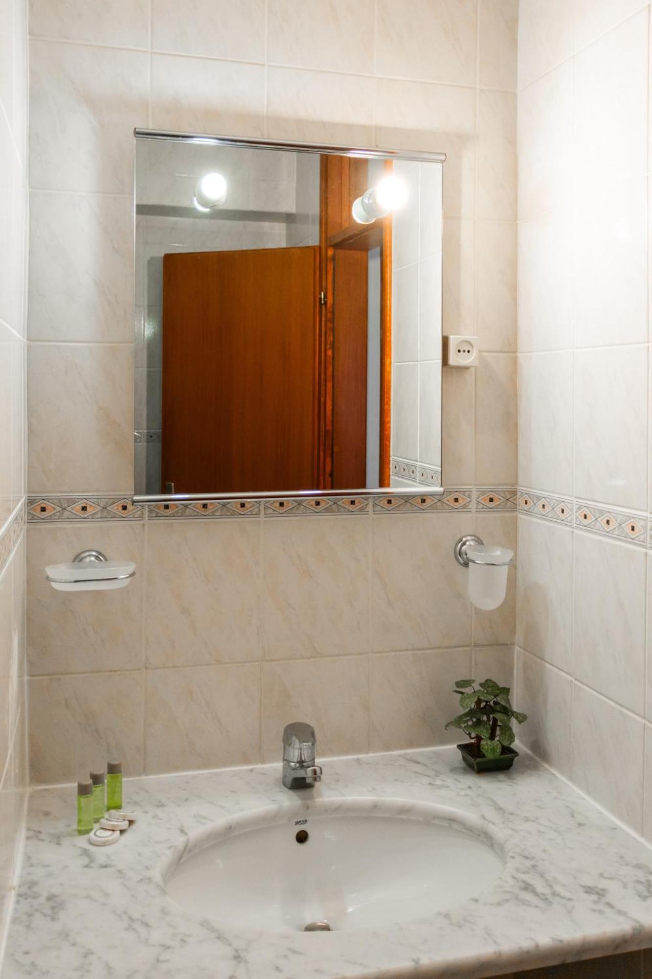 סראייבו Hotel Saraj מראה חיצוני תמונה