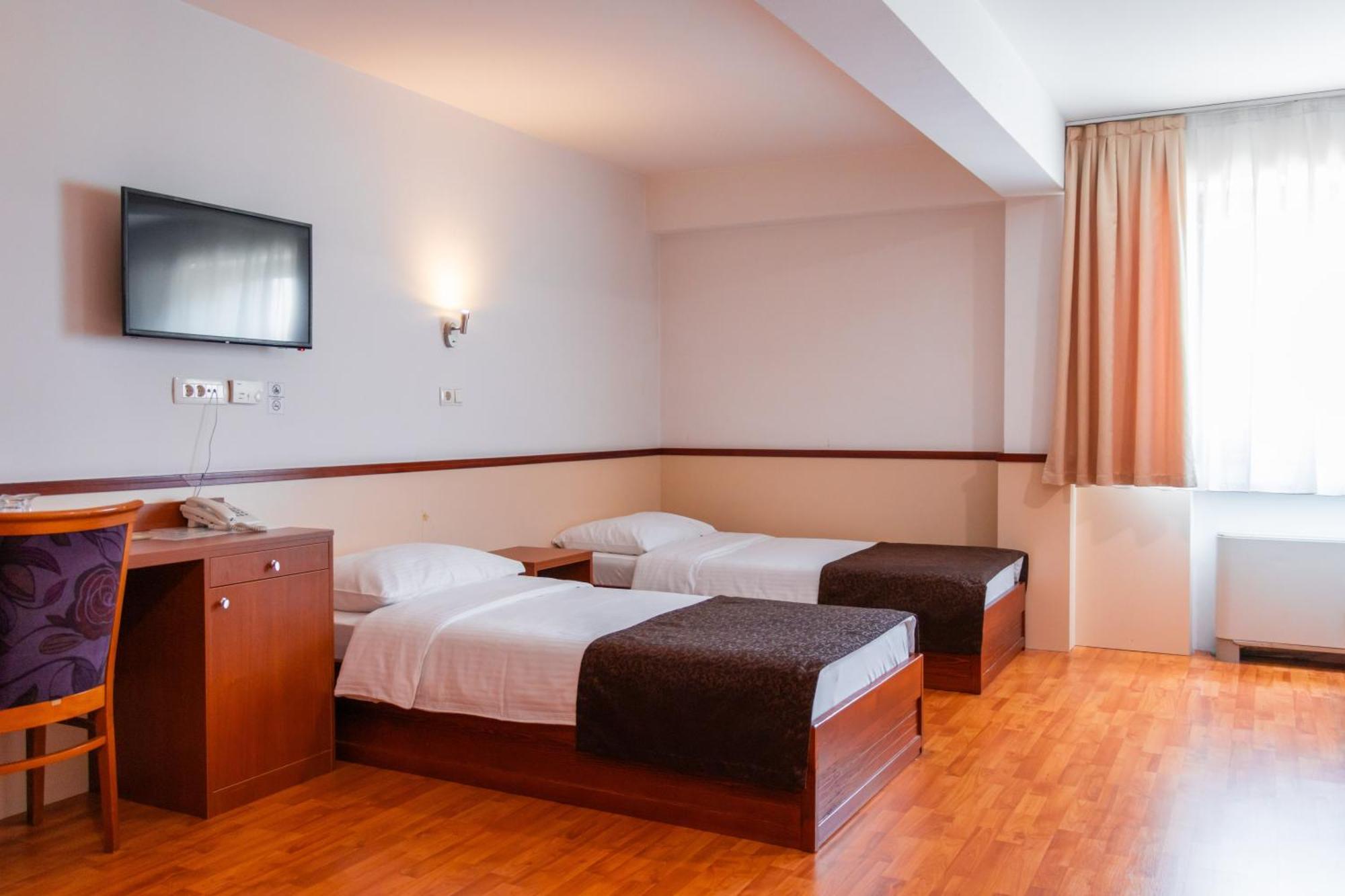 סראייבו Hotel Saraj מראה חיצוני תמונה