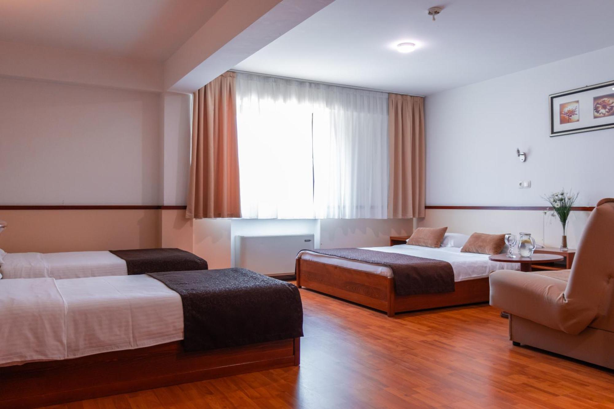 סראייבו Hotel Saraj מראה חיצוני תמונה