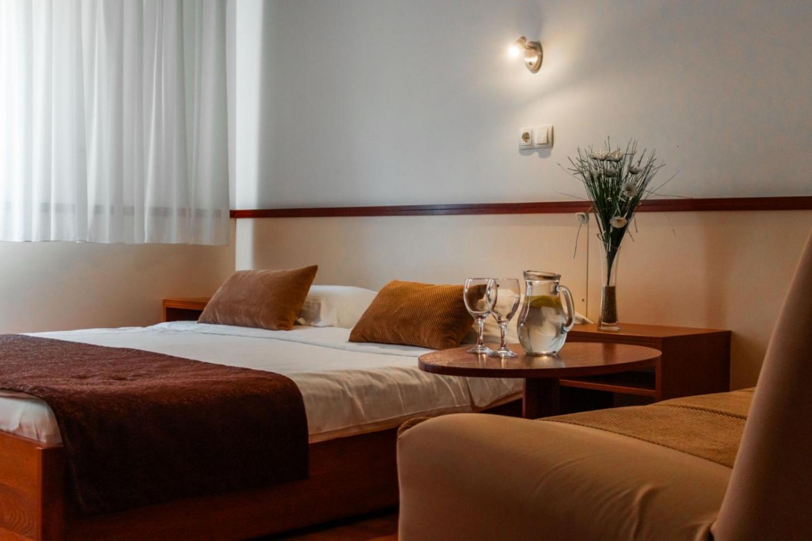 סראייבו Hotel Saraj מראה חיצוני תמונה