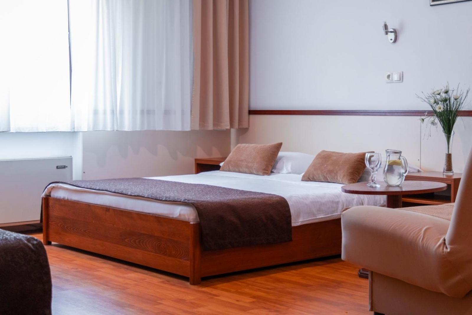 סראייבו Hotel Saraj מראה חיצוני תמונה